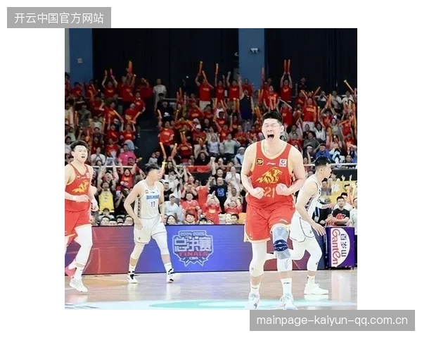 广厦男篮表现突出，胡金秋在内线展现统治力